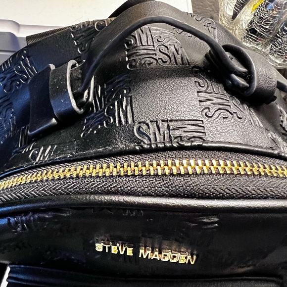 Steve Madden black logo mini backpack - Picture 4 of 7